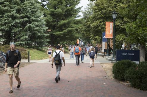 Students walking down Engineer's Way at UVA Engineering