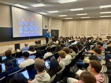 Wetherbee speaks to UVA Engineering students