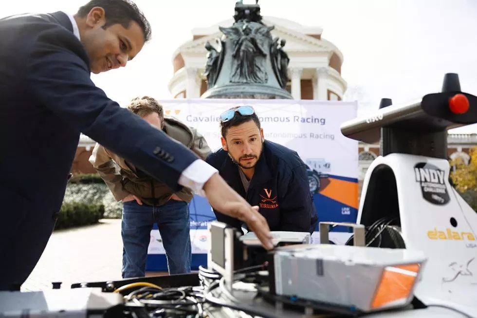 Madhur Behl with CAVCAR at The Rotunda