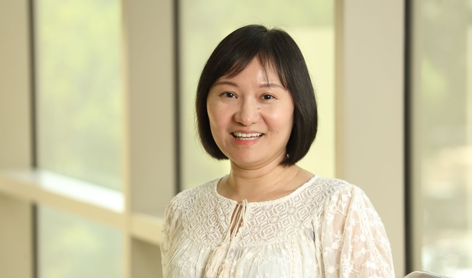 Miaomiao Zhang holds joint appointments in the Charles L. Brown Department of Electrical and Computer Engineering and the Department of Computer Science.