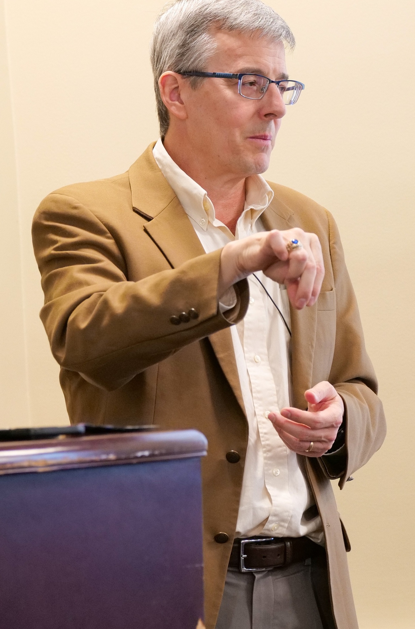 John A. Rogers of Northwestern University delivers the inaugural Jefferson Engineering Lecture. (Photo by Bridge Moriarty, UVA Engineering)