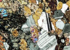 rock image under microscope