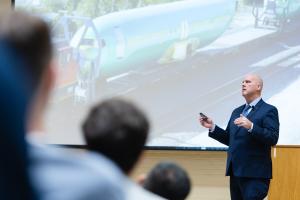 Ed Pierson speaks to UVA Engineering students