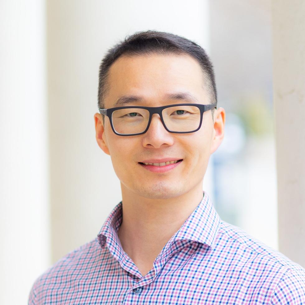 Liheng-Cai_headshot_24