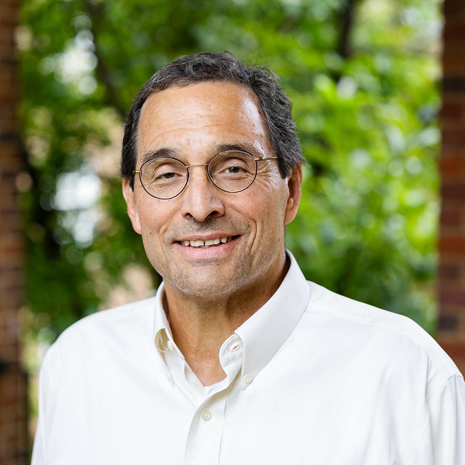 Jose Pantaleon Gomez III Headshot
