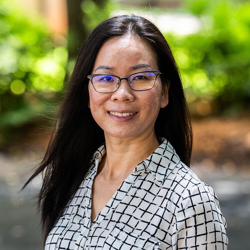 Meiqin Li headshot